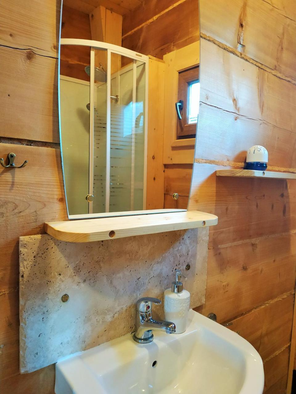 Bukowianska Ostoja - Sauna, Jacuzzi I Balia W Ofercie Буковина Татжанска Екстериор снимка