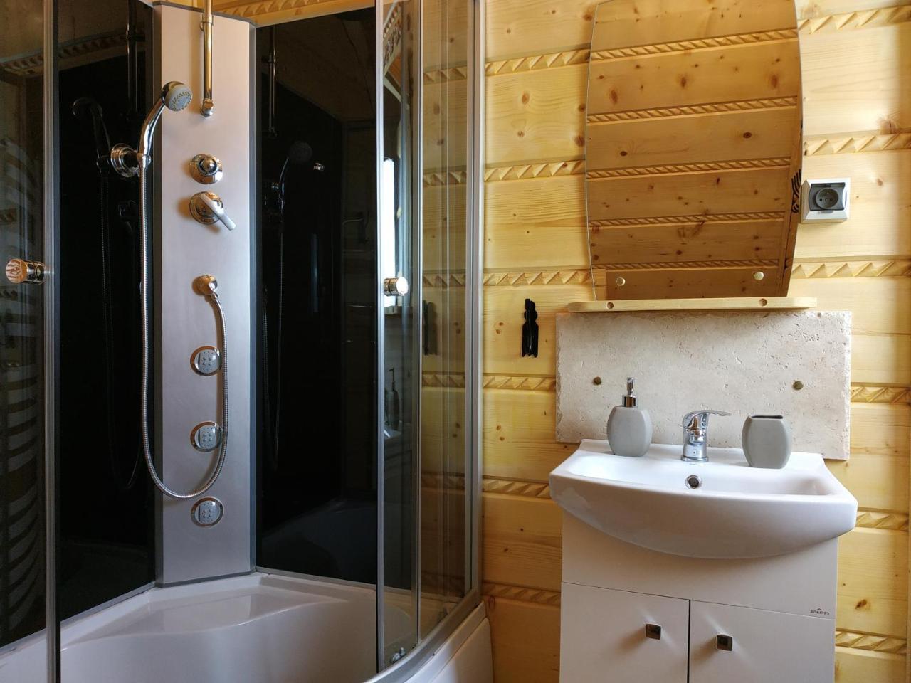 Bukowianska Ostoja - Sauna, Jacuzzi I Balia W Ofercie Буковина Татжанска Екстериор снимка